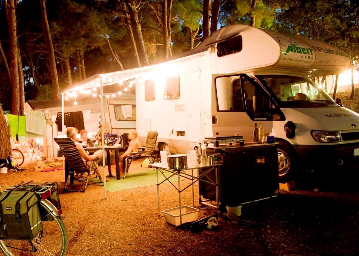 truck camper truck DirtBox main image 1